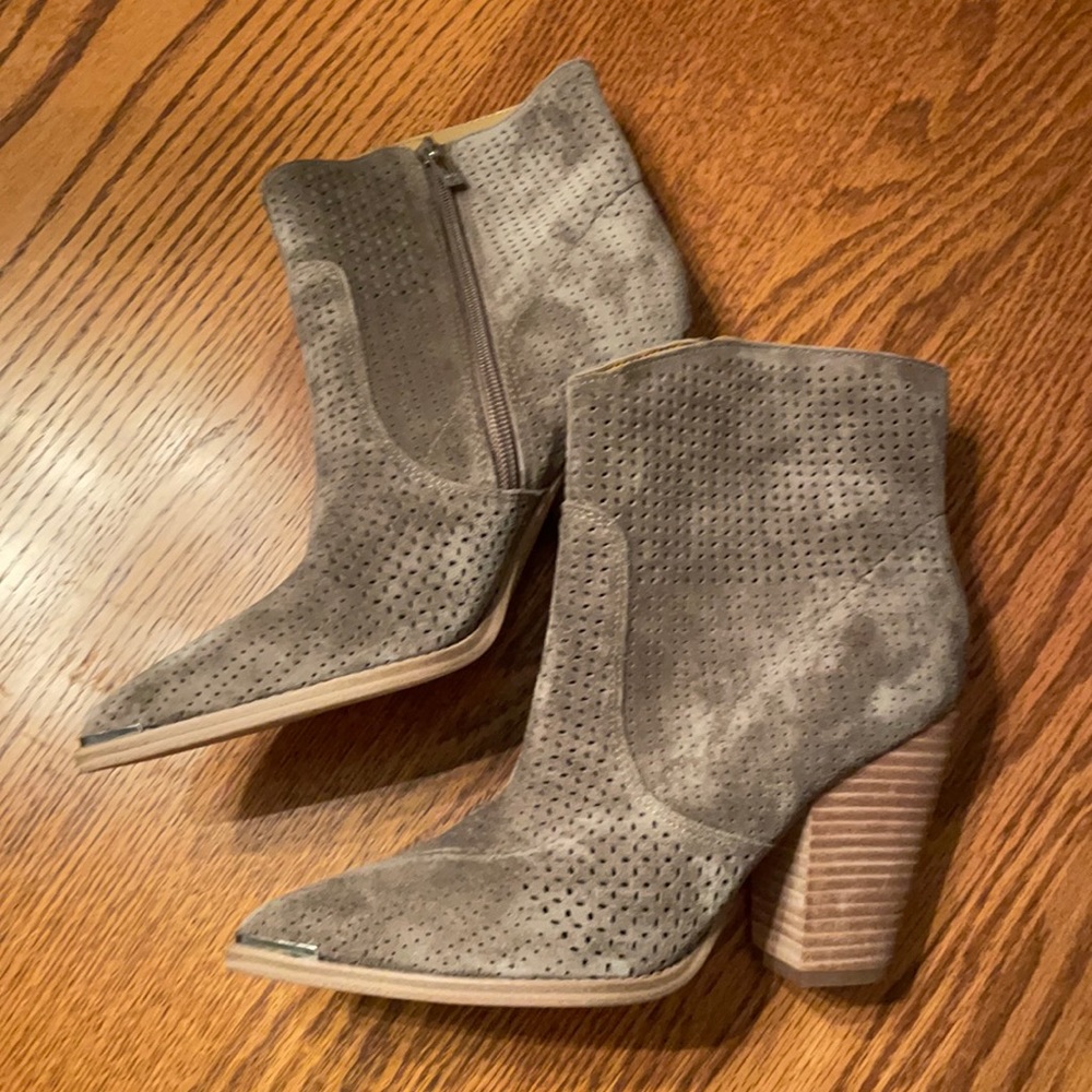 Marc Fisher bootie boot suede 8.5 NEW